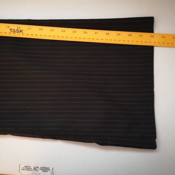 Reitmans Ladies Size 13 Black w/ Grey Pinstripe Flare Leg Dress Pants - Picture 8 of 9